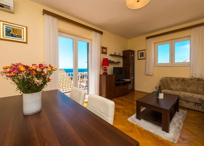 Apartment Lucija