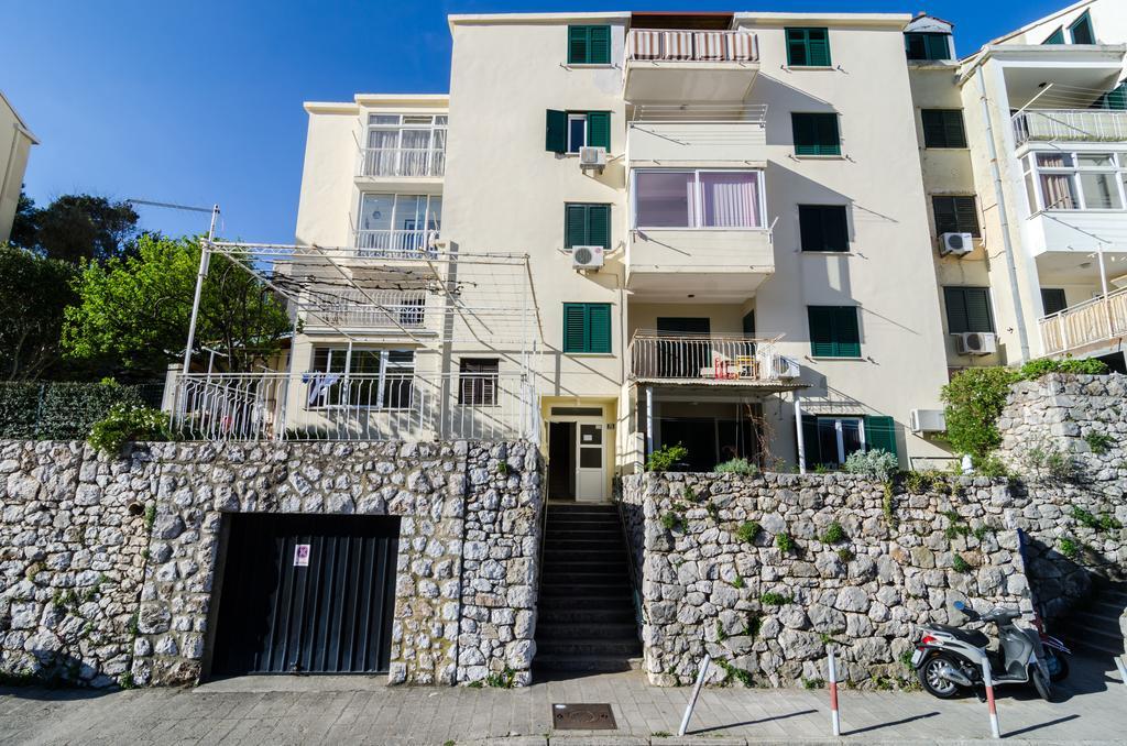 Apartment Lucija *
